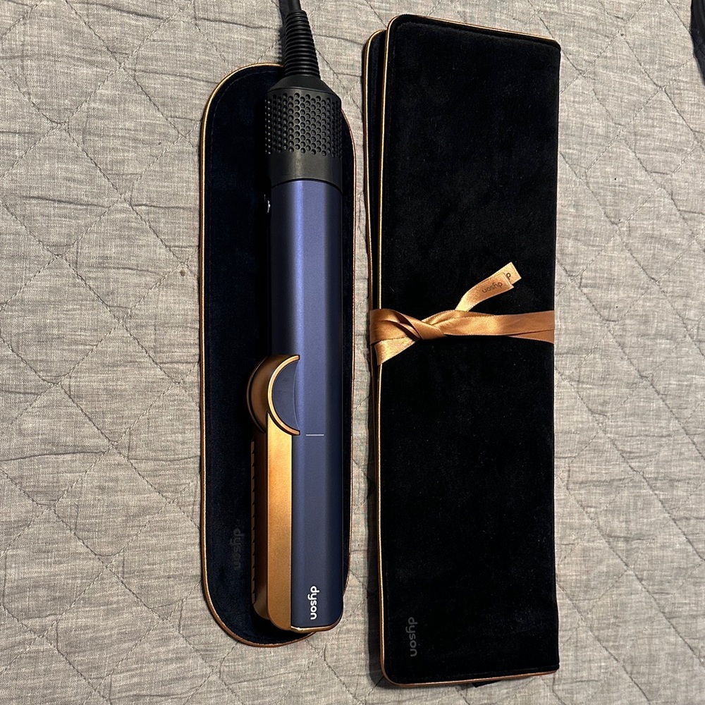 Dyson (Prussian Blue / Rich Copper) AirStrait